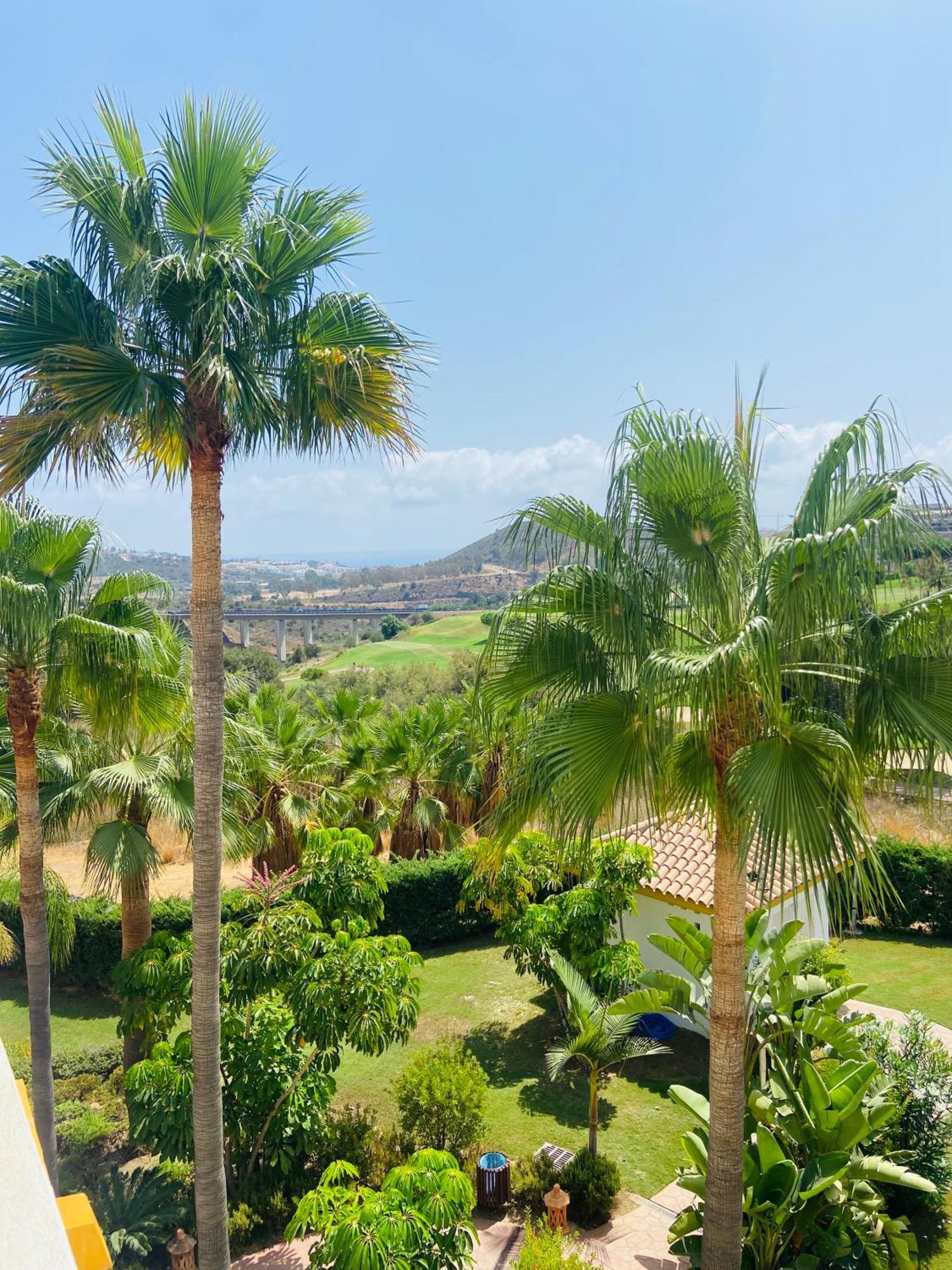 Calanova Grand Golf 2 Bed - Golf Course Views Apartment
