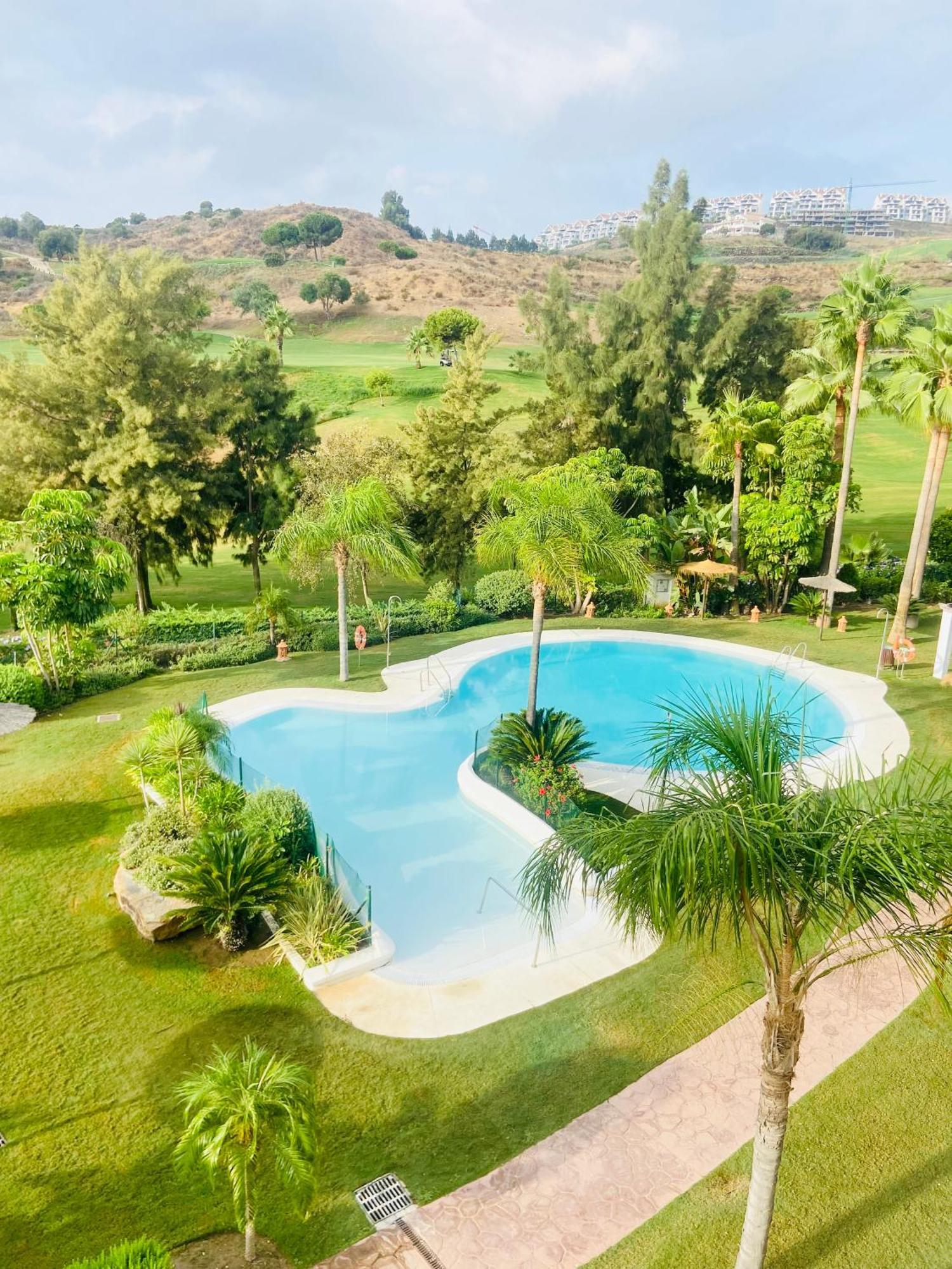 Calanova Grand Golf 2 Bed - Golf Course Views Apartment